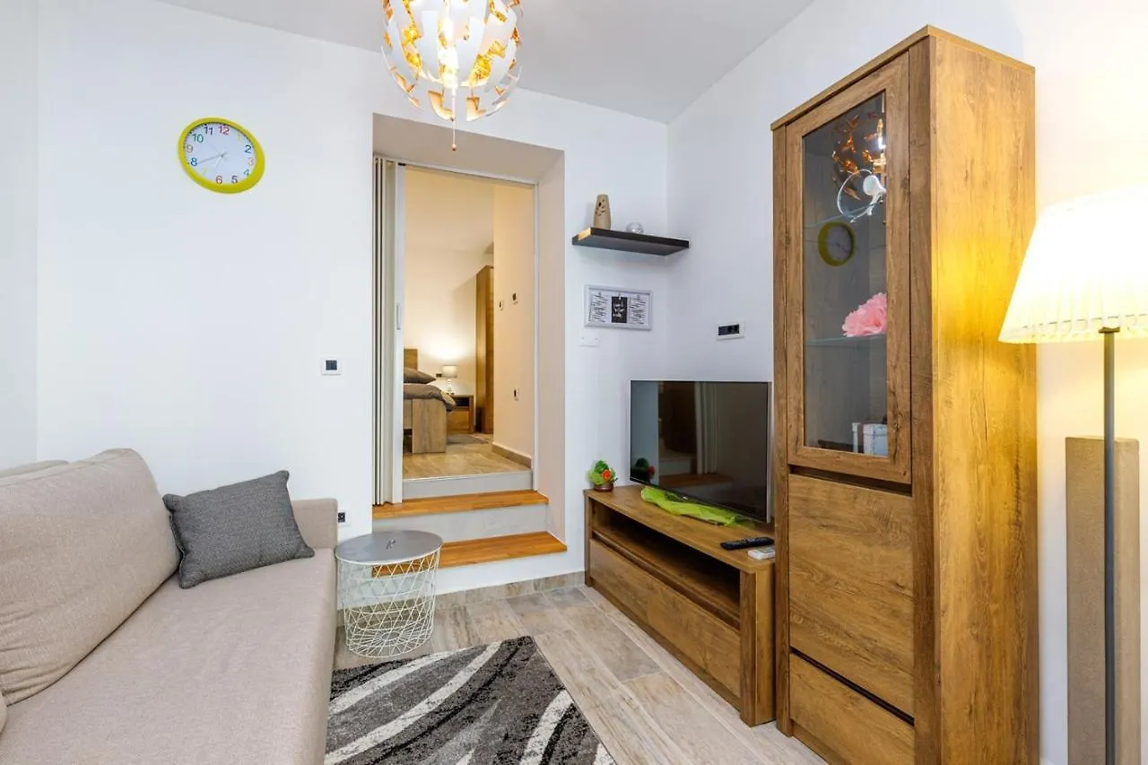 Hotel Maximilian&Stela Porec Affittacamere