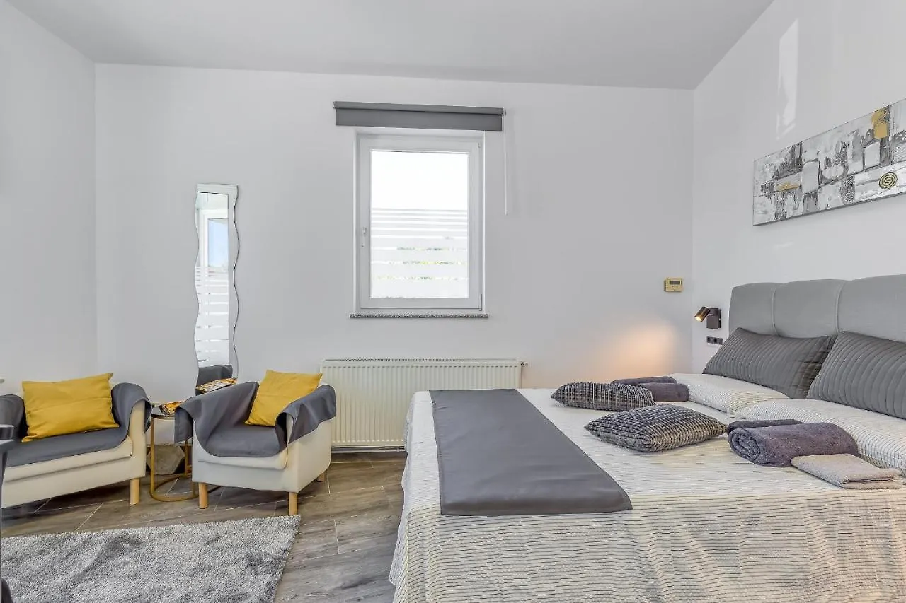 Hotel Maximilian&Stela Porec 4*,