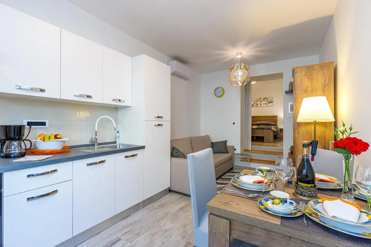 Maximilian&Stela Hotell Poreč Pensionat